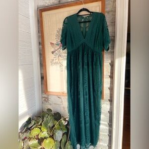 No label gorgeous green lace dress size large
Lined